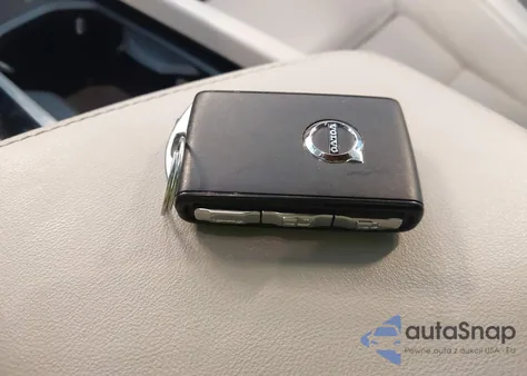 2021 Volvo Xc60 T5 Inscription from USA, damaged, VIN YV4102DL6M1856341